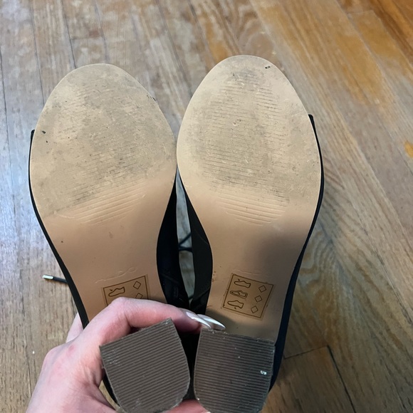 Aldo women’s high heel in black women’s size 7.5 - Picture 8 of 10